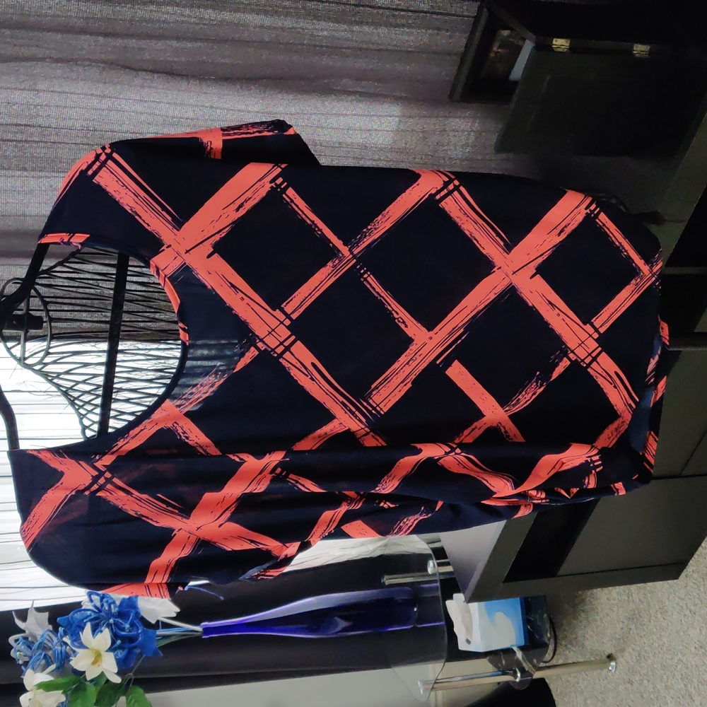 NWOT blue/coral Lavish plus 1X top